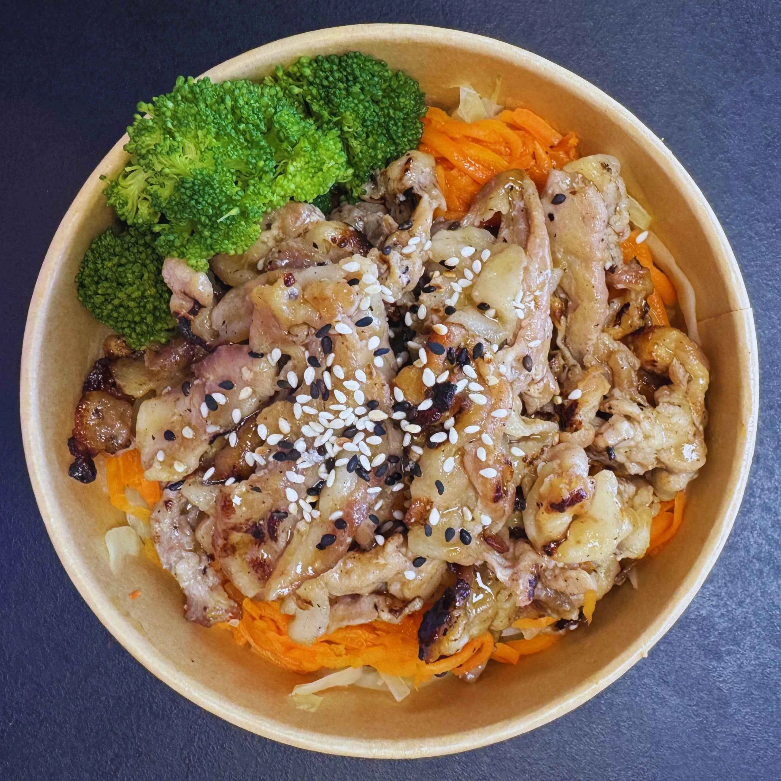 Butadon (Teriyaki Pork Bowl) - La Boite Bento Asiatique